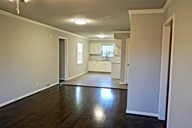Photo - 2822 Almeda Plaza Dr House