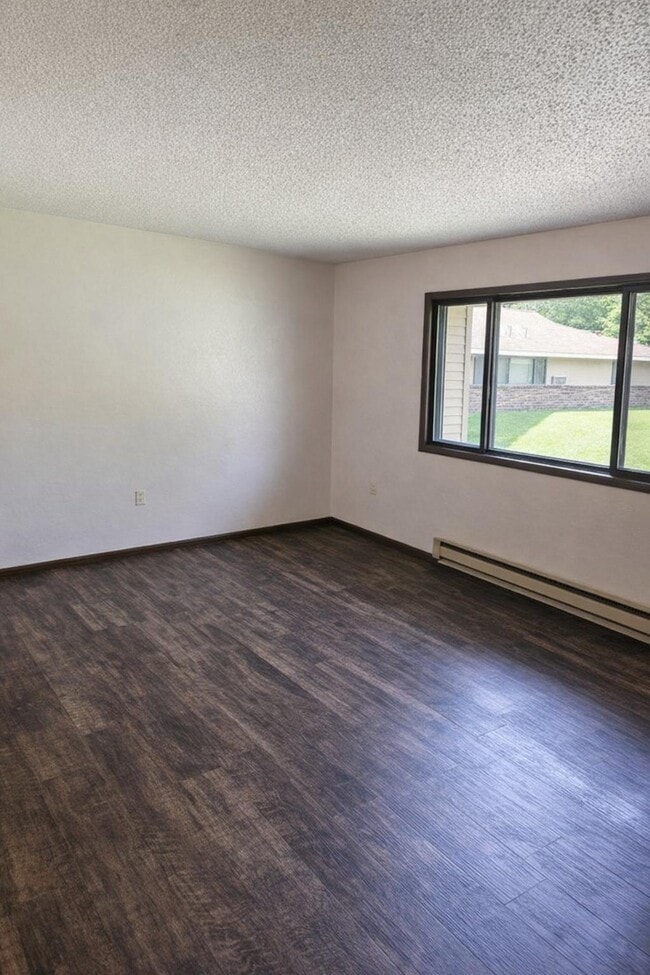 Photo - 551 Lakeview Rd