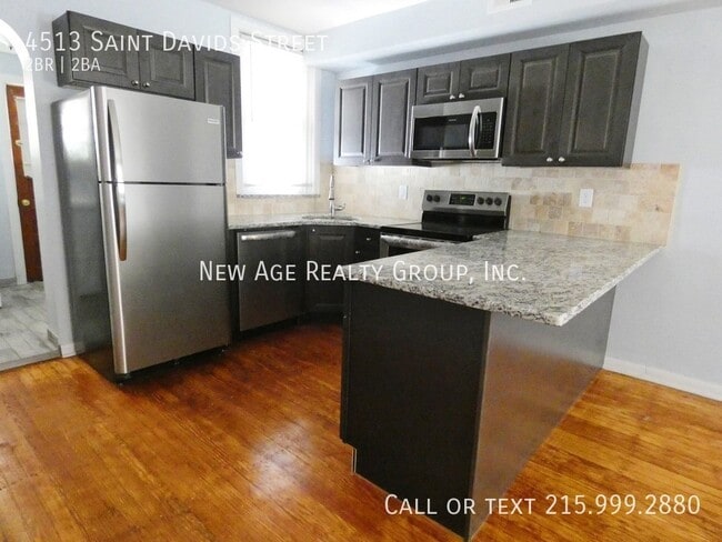 Photo - 4513 St Davids St