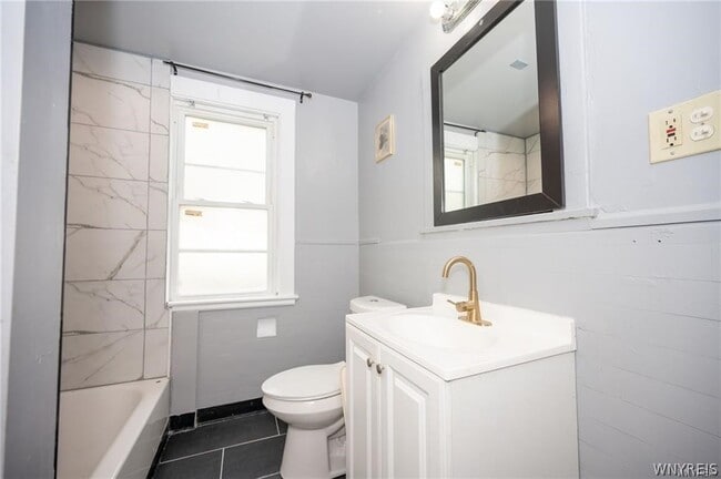 Photo - 98 E Delavan Ave