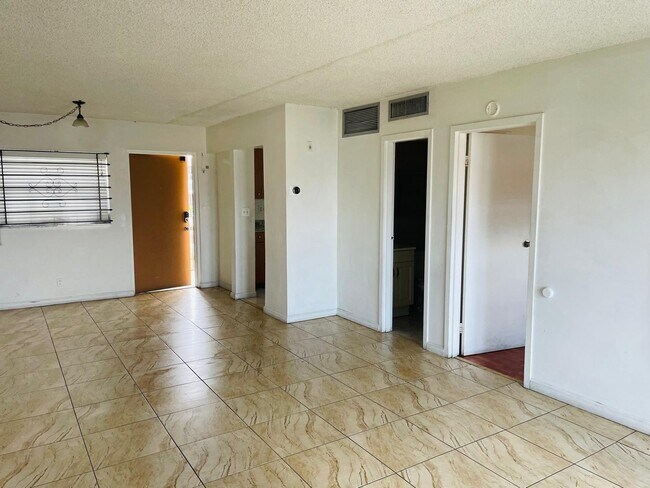 Photo - 4191 NW 26th St Unit 371
