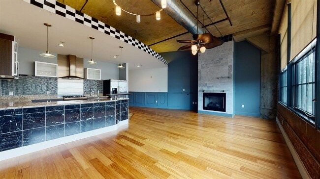 Photo - 4100 Forest Park Ave Unit 203