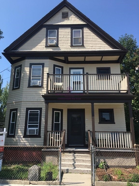 Photo - 86 Elm St Unit 2