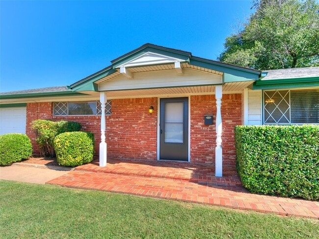 Photo - 5709 NW 64th St