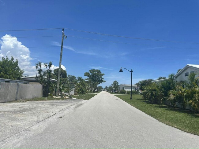 Photo - 6980 41st Ave N