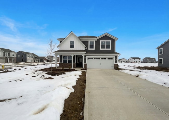 Building Photo - 2415 Fir Dr