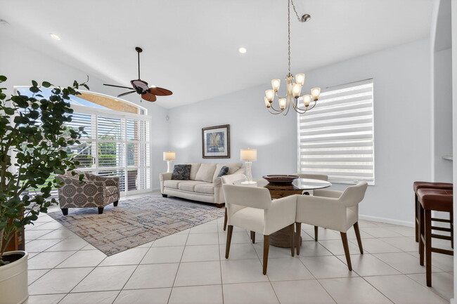 Photo - 7116 Cataluna Cir
