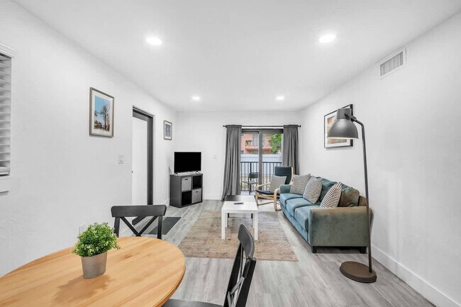 653 SW 2nd St Unit SI ID1574012P