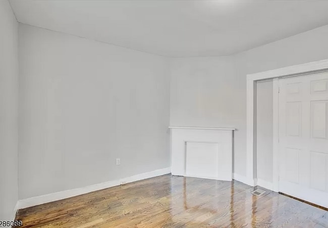 Photo - 304 N 5th St Unit 1