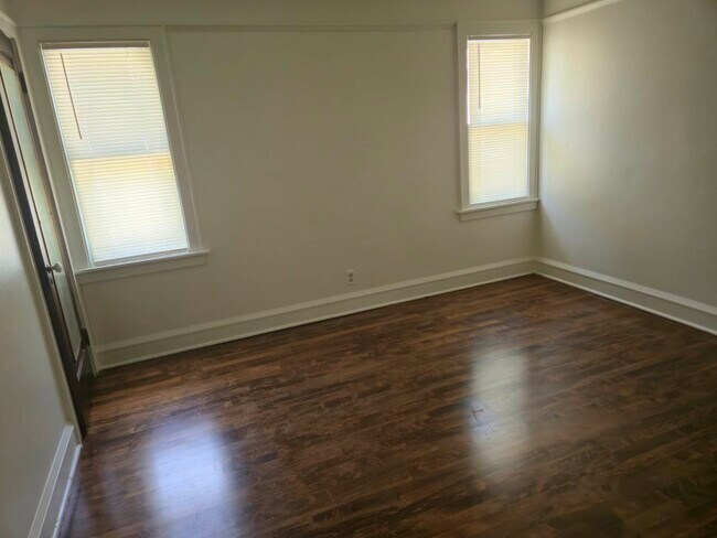 3163-3165-3165 N 39th St Unidad 2