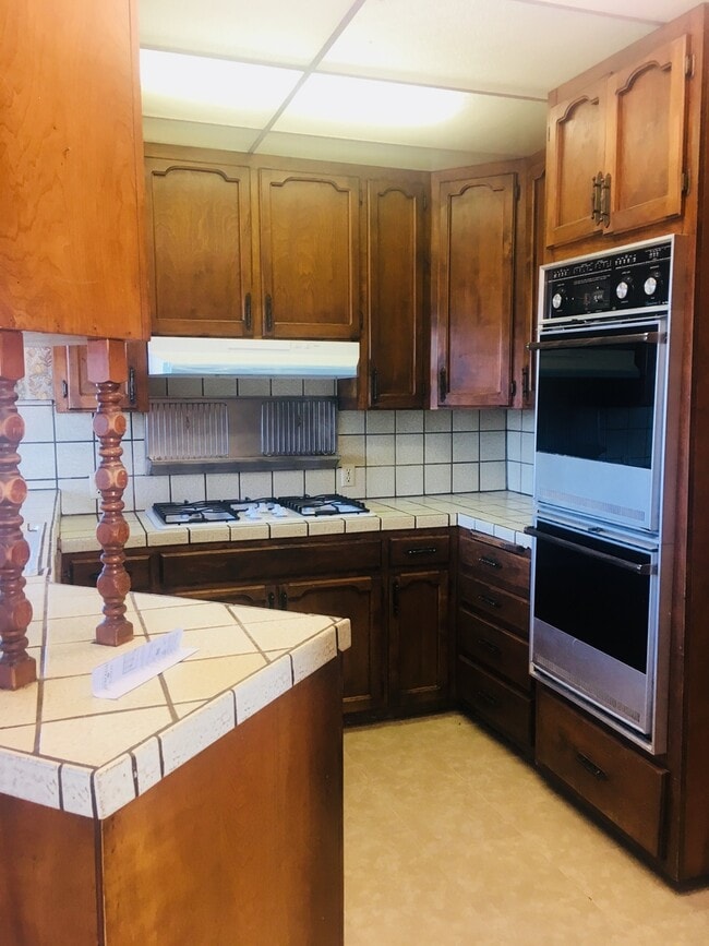 Photo - 2-Story Country home!