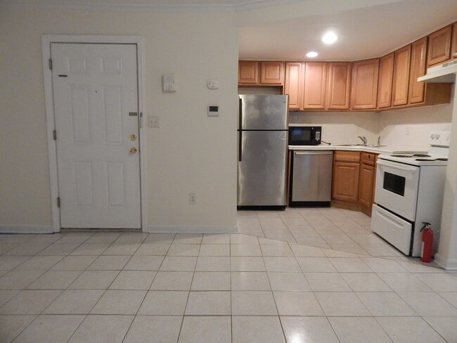 Photo - 135 Sussex St Unit 1