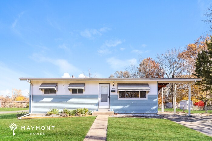 Photo - 455 Moule Dr