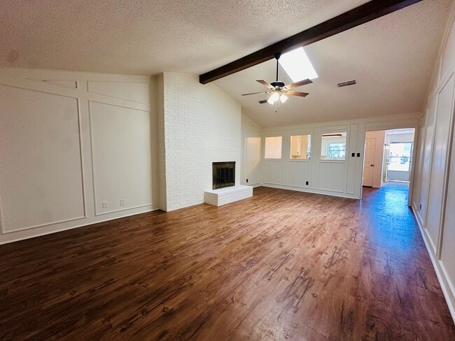 Photo - 3718 Monclair Ave