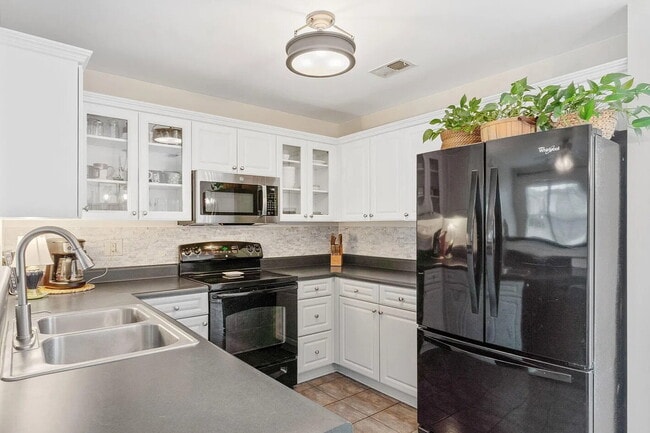 Photo - Charming 3-Bedroom Home for Rent in Leland, NC – Large Backyard & Great Amenities!