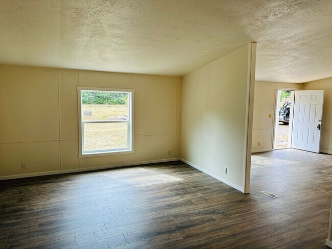Photo - Newly Remodeled Acreage Property