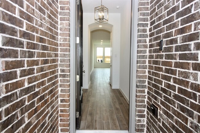 Photo - 6527 Scarlet Pond Ln