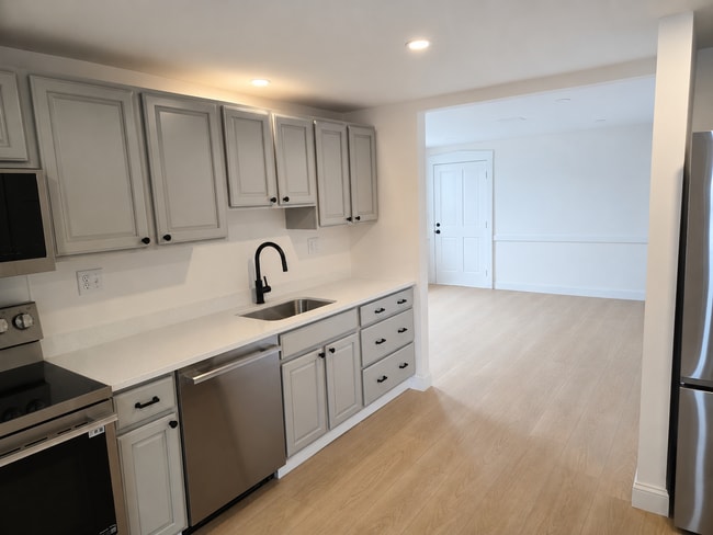 Building Photo - 29 Rantoul St Unit Apt. #1