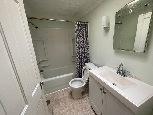 Photo - 411 W Sullivan St Unit 411 W Sullivan St