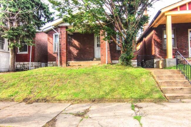 Building Photo - This 2 bedroom 1 bath home has been comple...