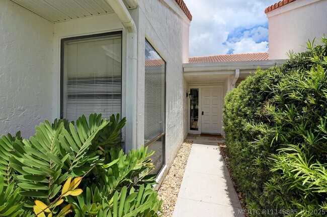 Photo - 19550 Sawgrass Dr