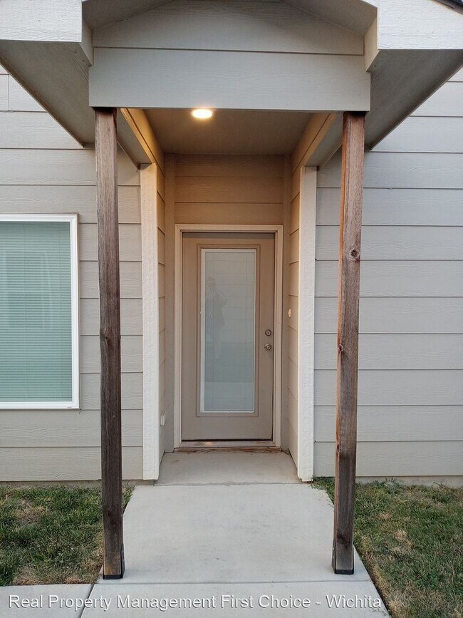 Photo - 3 br, 2 bath House - New Duplex - 2 Car Ga...