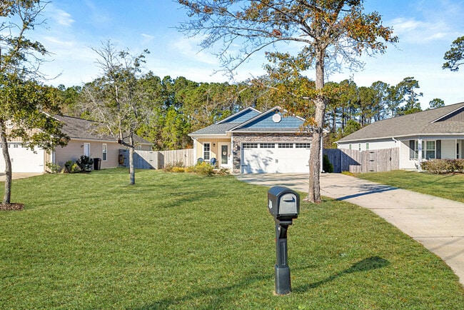 Photo - 2831 Country Club Dr