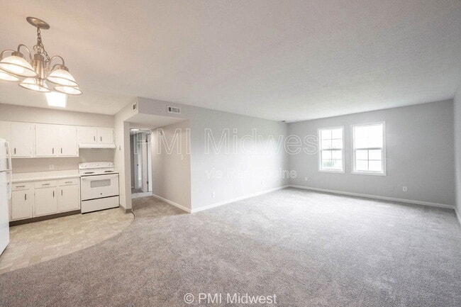 Photo - 326 Progress Rd Unidad B14