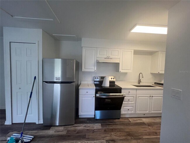 Photo - 2422 Dixie Ave