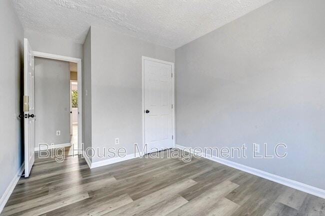 Photo - 9 Kings Wharf Pl