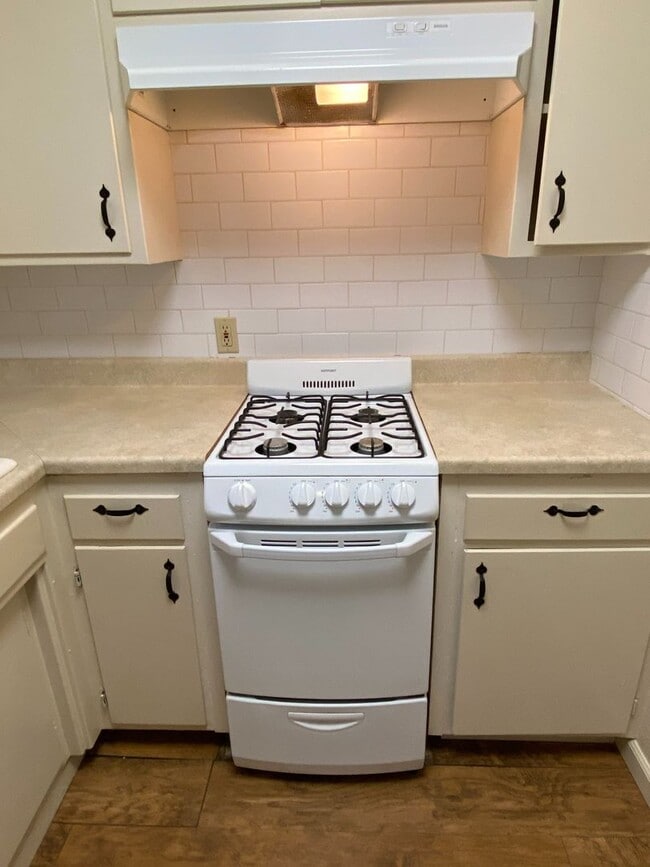 Photo - Great 1 bedroom 1 bath in Oakdale Unit 2