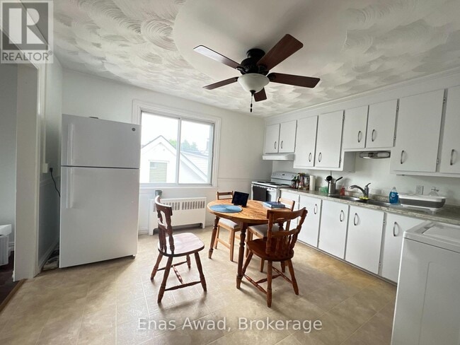 Photo - 72 Jolliet Ave Unité 3