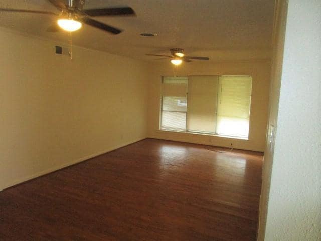 Photo - 1210 McDonald Dr