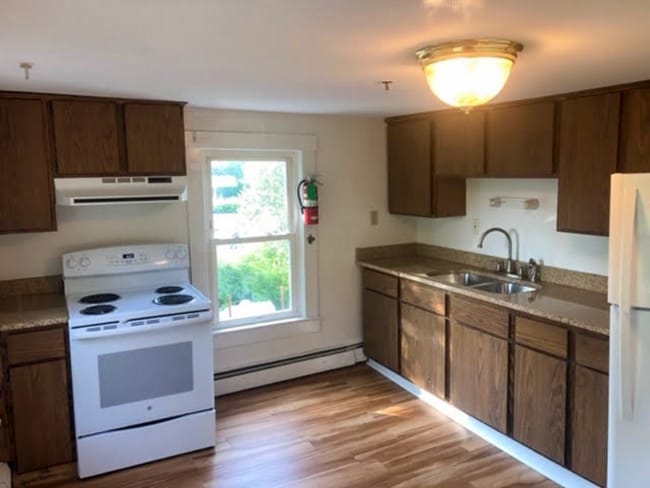 Photo - 15 Schoolhouse Ln Unit 2