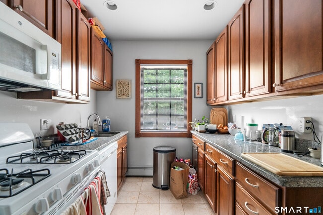 Photo - 623 Whitney Ave Unit #7