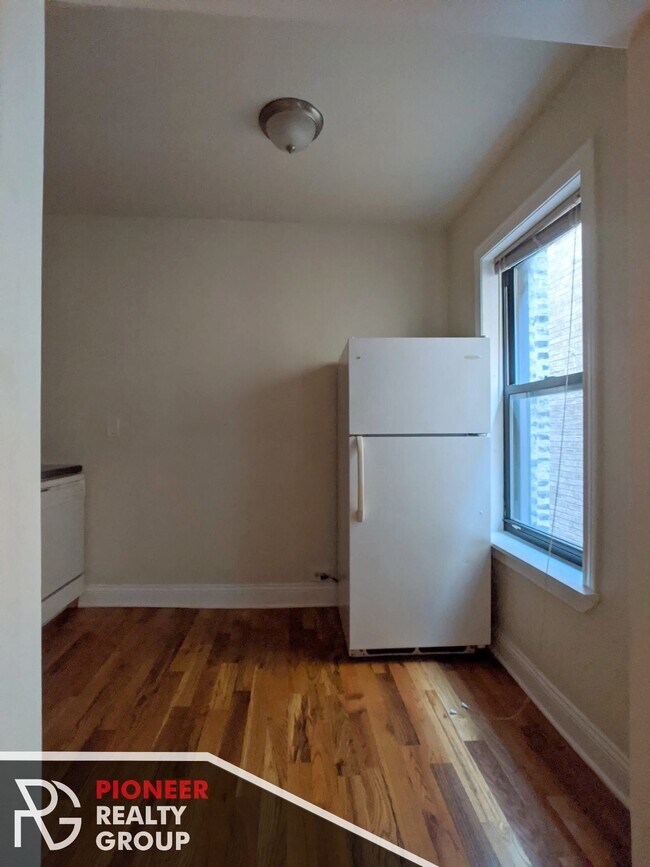 Photo - 1335 N Dearborn St Unit 1347-506