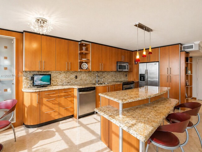 Photo - 251 174th St Unit 1904