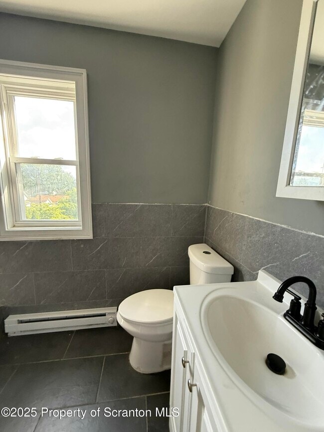 Photo - 713 Cherry St