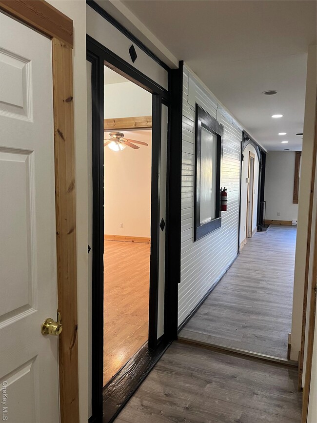 Photo - 1027 Beekman Rd Unit 1A