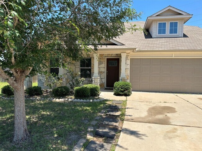 Photo - 201 N Hunting Lodge Ln