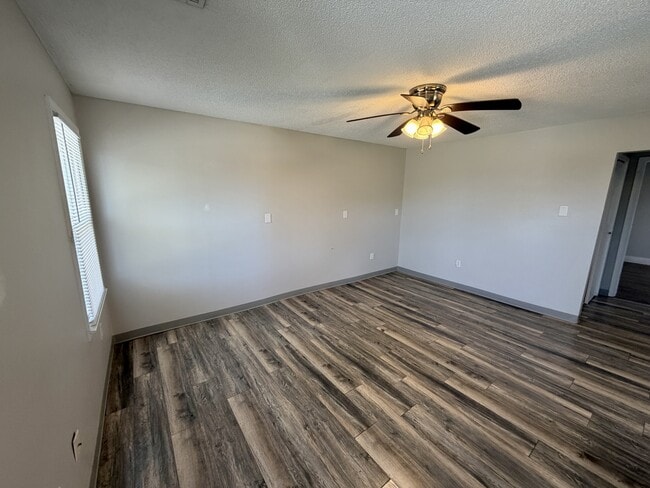 Photo - 253 Magnolia Ave