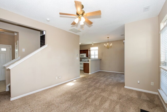 2004 Salmon River Dr