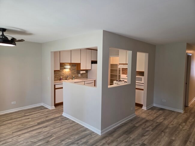 Kitchen - 301 Pembridge Ln Unit 301 Pembridge-Schaumburg