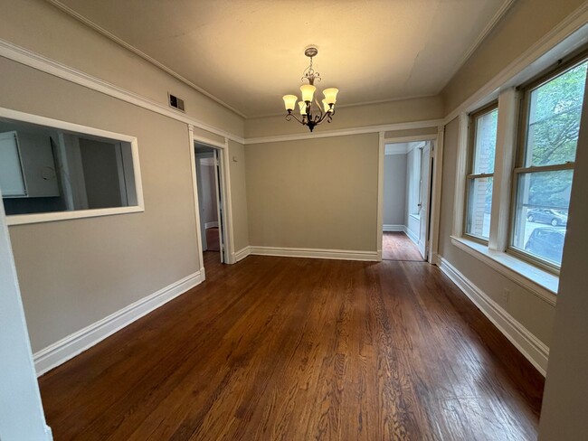 Photo - 1352 W Berwyn Ave