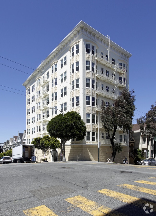 Photo - 700 Steiner Street