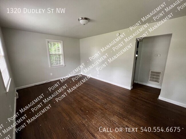 Photo - 1320 Dudley St NW