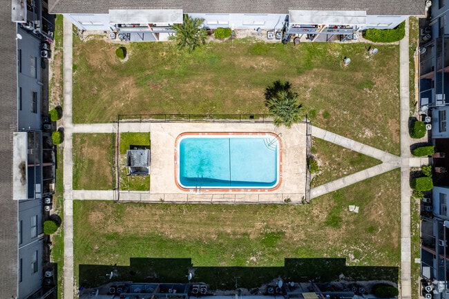 Pool 2