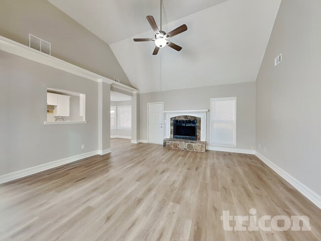 Photo - 30 Somerset Ct