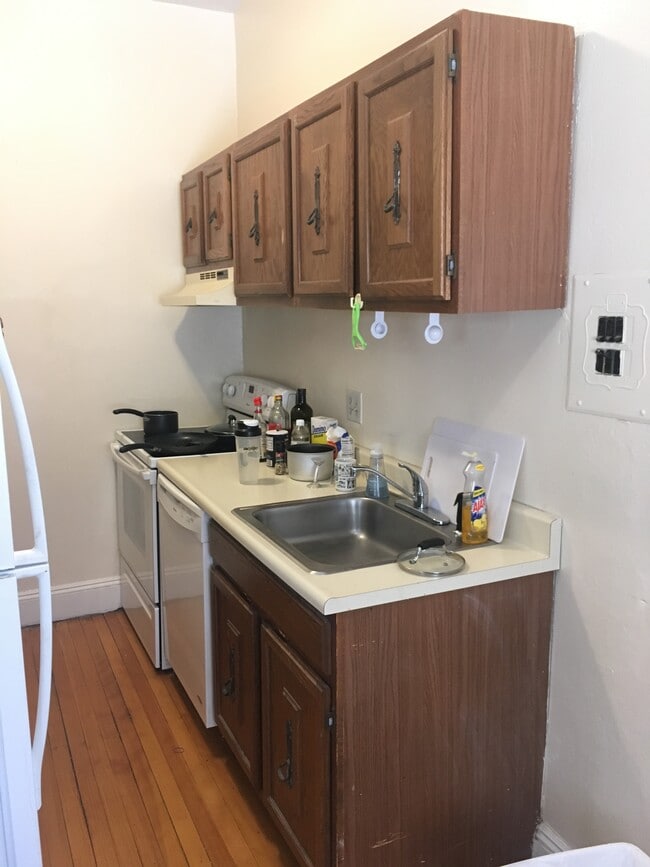 Photo - 52 Strathmore Rd