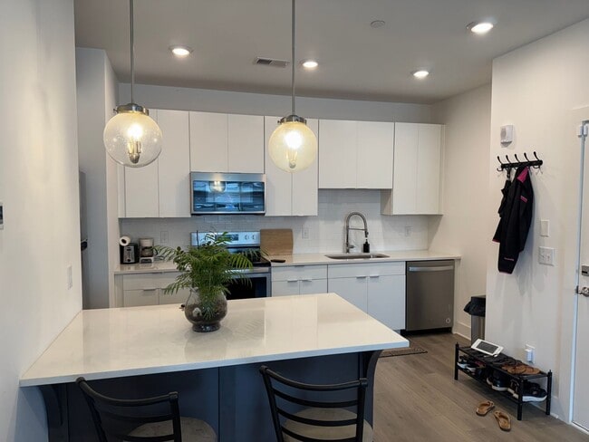 Photo - Great Studio in the Heart of Nashville Unit 104